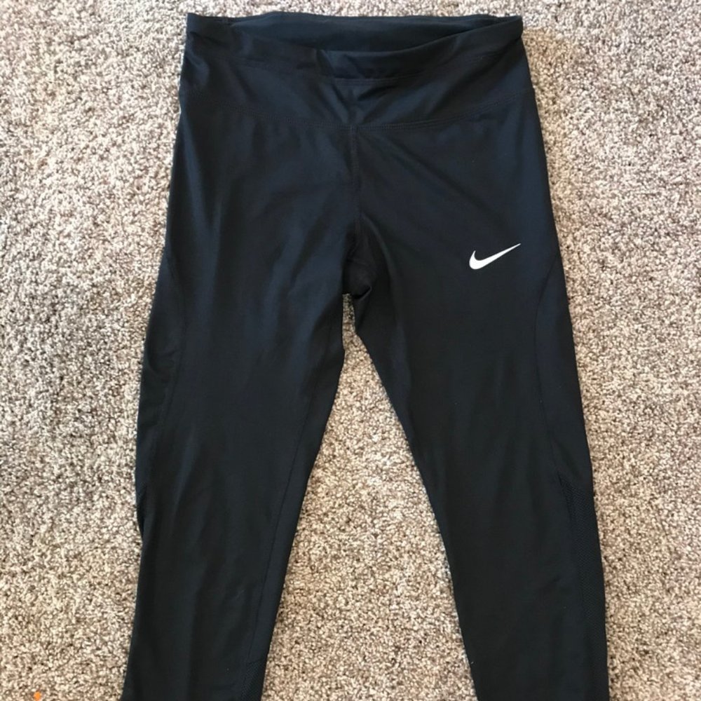 Nike Dri-Fit Capri Leggings